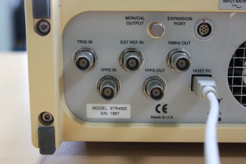 Spirent STR4500 다중채널 GPS SBAS 시뮬레이터--3