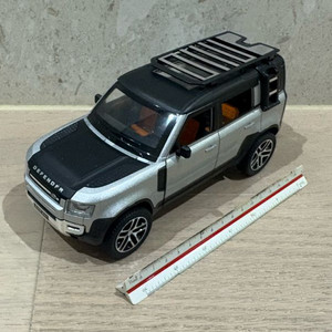 랜드로버 디펜더 다이캐스트 모형 장난감