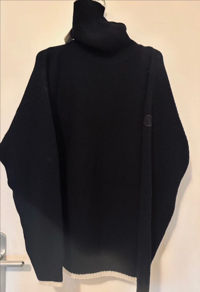 몽클레어 울 블랙로고 폴라니트 S--4