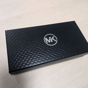 MK여성 장지갑 A급 (보증서 있음)