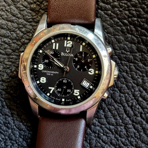 BULOVA 크로노그래프 실버시계 63B70쿼츠시계분양