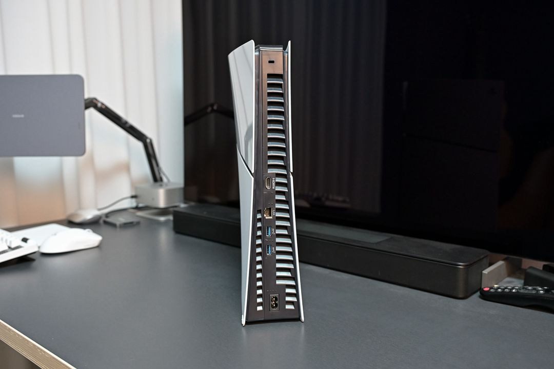 PS5 슬림 디지털 CFI-2018 B01 팝니다--4