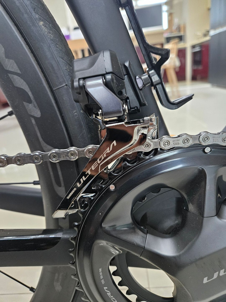 리파인드8 OCTA 시마노 울테그라 di2 펄크림 카본 휠셋 (안데스 메탈/ M) 팝니다.(미사용 용품포함)--3