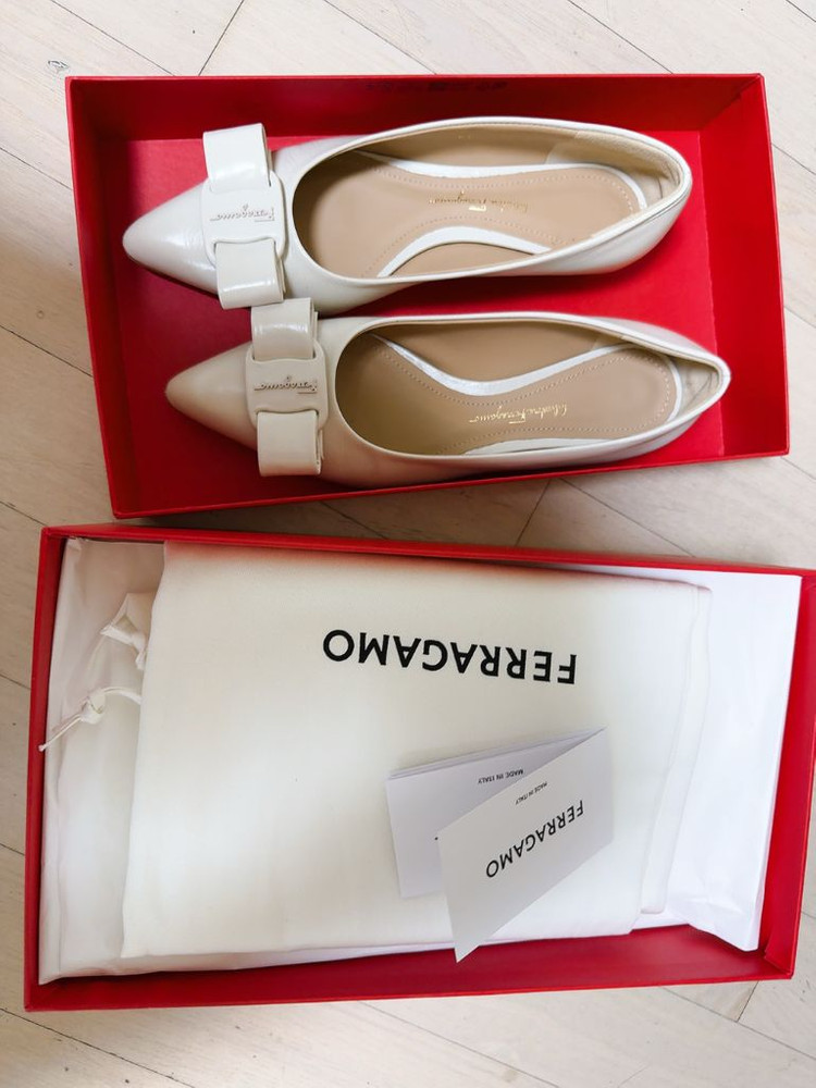 페라가모 VIVA 플랫슈즈 6 1/2 (240) 이미지