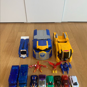 터닝메카드 요타, 네오, 메기 트리케라, 메기빌키로스 일괄 판매햅니다.