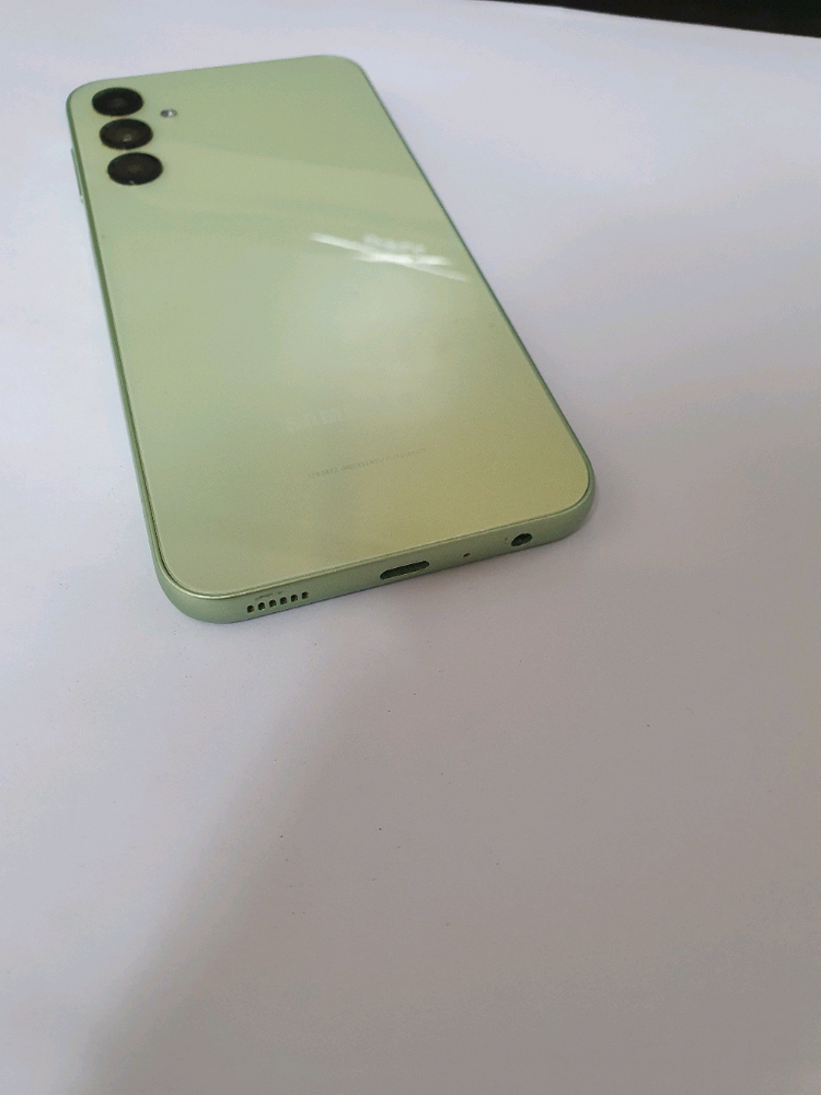 갤럭시A24 아주깨끗 128기가--4