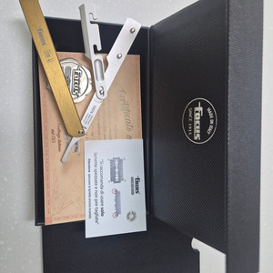 면도기 몇 개 팝니다. 안전면도기, 클래식면도기 이미지