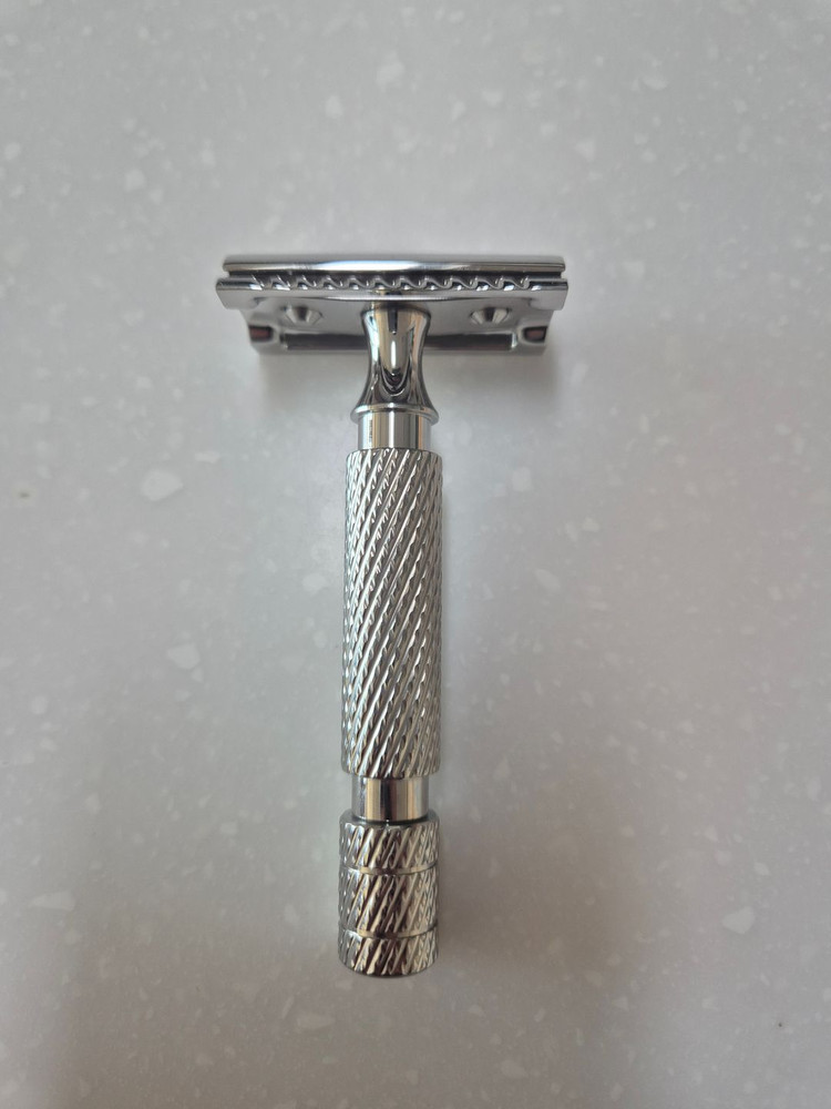 면도기 몇 개 팝니다. 안전면도기, 클래식면도기 이미지