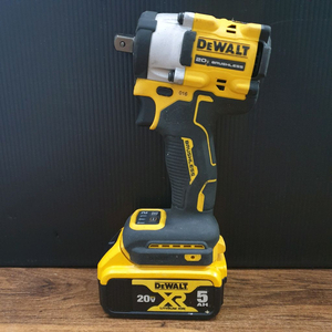 디월트 충전 임팩 렌치 DCF922 배터리포함