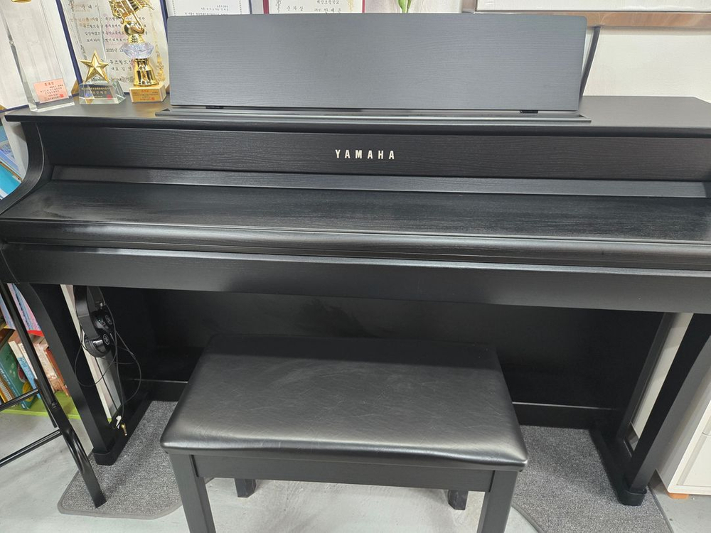 야마하CLP-845 디지털피아노 이미지