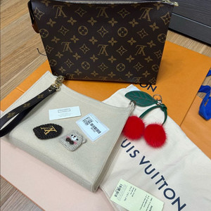 루이비통 토일렛 26