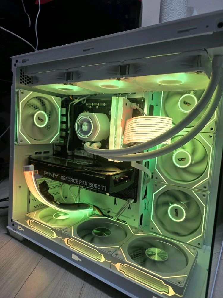 라이젠7 7800X3D RTX5060TI 16GB본체 팝니다 - 안심되는 중고거래