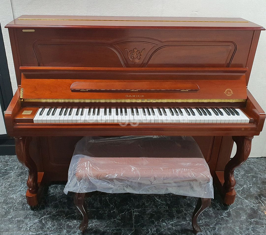 삼익 업라이트 중고 피아노 팝니다. 아파트에서도 사용 할 수 있도록 방음 가능.--1