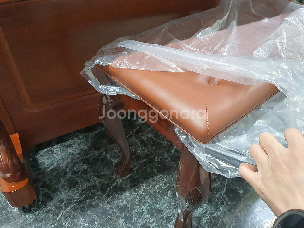 삼익 업라이트 중고 피아노 팝니다. 아파트에서도 사용 할 수 있도록 방음 가능.--2