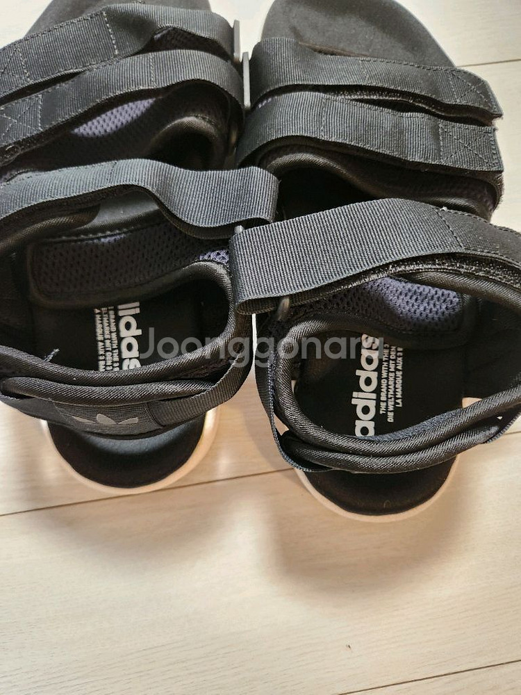 아디다스 아딜렛 샌들 2.0 사이즈245바닥면 오염외에는 새거처럼 깨끗해요^^--1