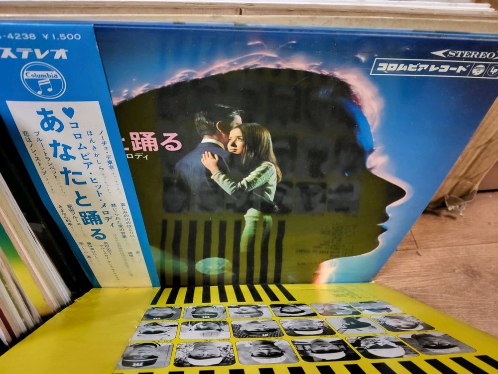 LP 음반 100장 일괄판매 (9 오디오 앰프 스피커 LP턴테이블--1