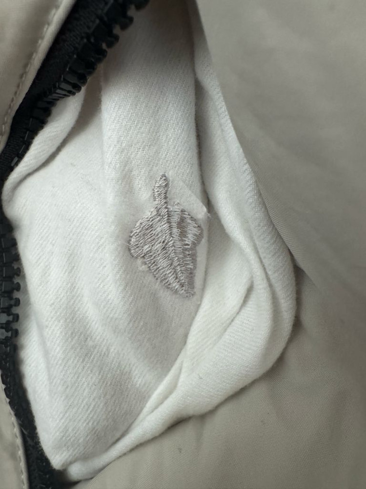 스톤아일랜드 마이크로 랩스 숏 후드 패딩 L--5