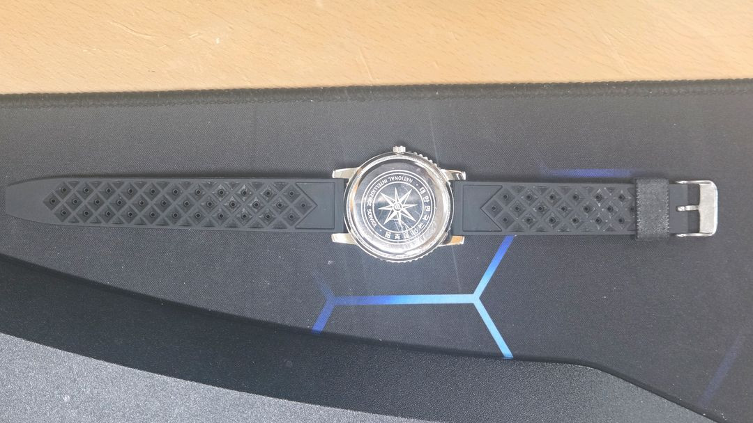 NIS 시계 이미지