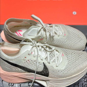 (240, 7)나이키 줌X 베이퍼플라이 넥스트% 3 크림슨 틴트 이미지