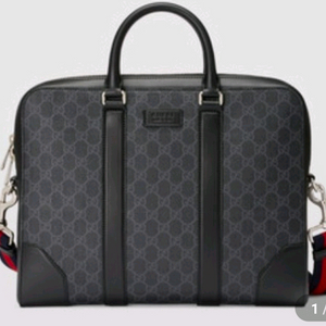 구찌슈프림서류가방 팔아여~