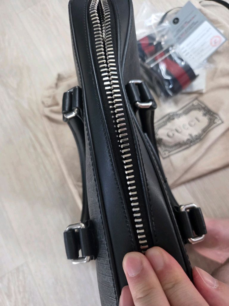 구찌슈프림서류가방 팔아여~--7