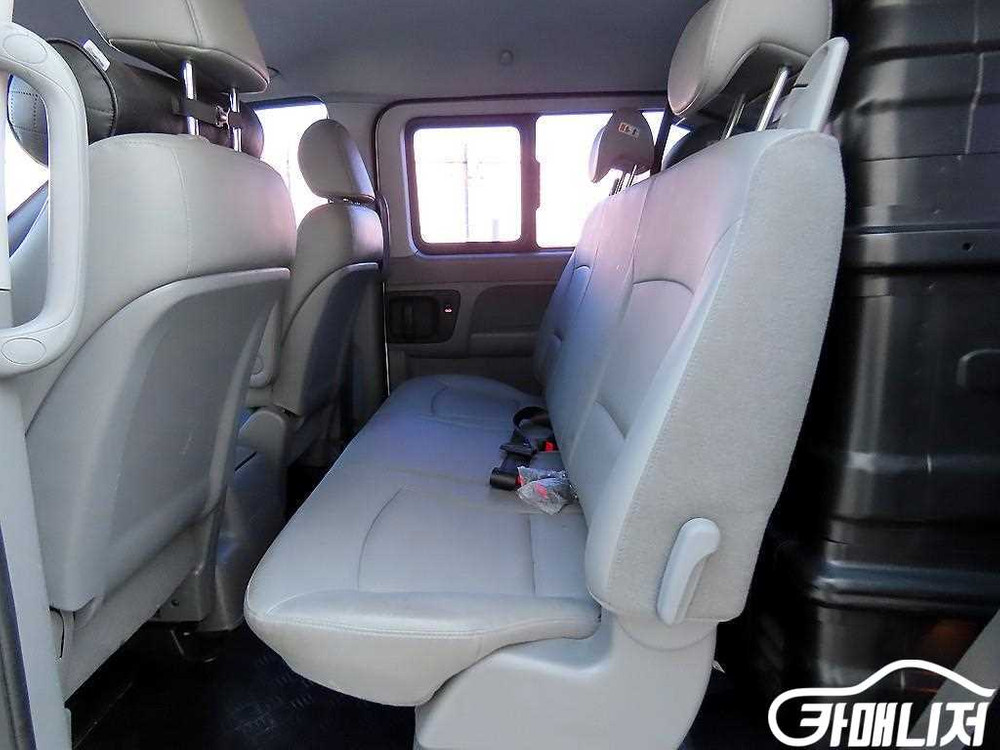 [현대]그랜드 스타렉스 밴 5인승 CVX 럭셔리 #2026년특가--5