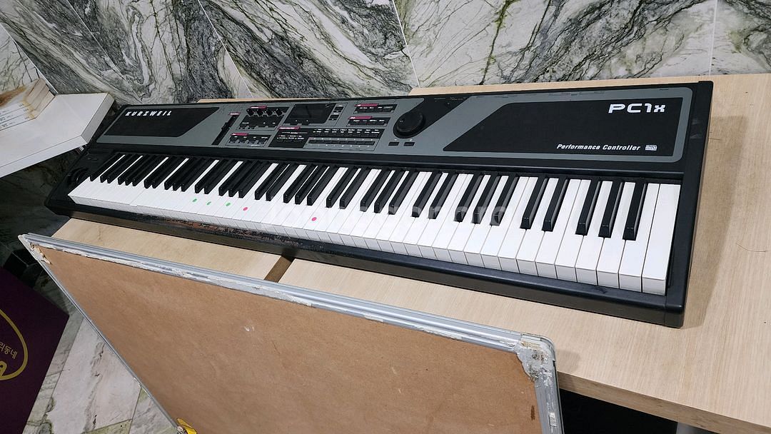 커즈와일 PC1x 디지털피아노 신디사이저--1