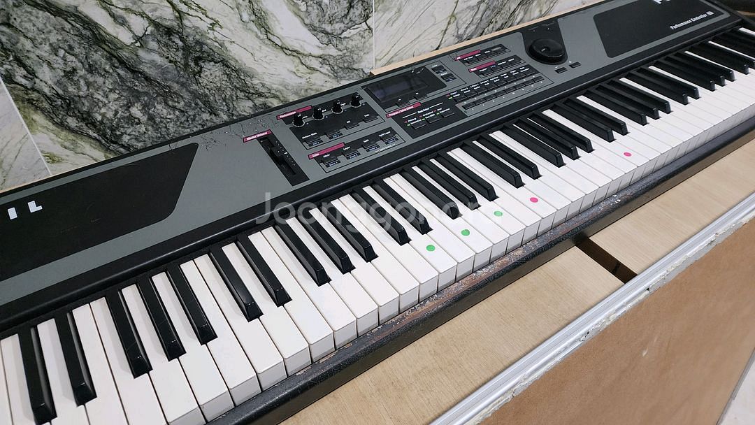커즈와일 PC1x 디지털피아노 신디사이저--3