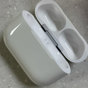 에어팟프로3세대 본체 이미지