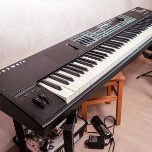 88건반 신디사이저 커즈와일 pc2x