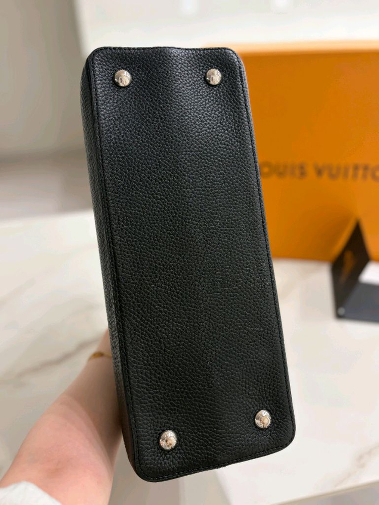 루이비통 카퓌신 파이톤MM--5