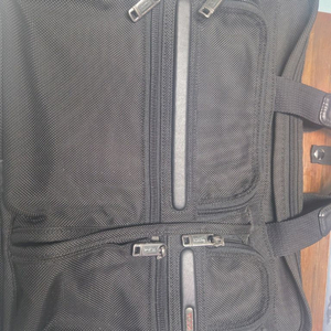 투미 노트북 가방