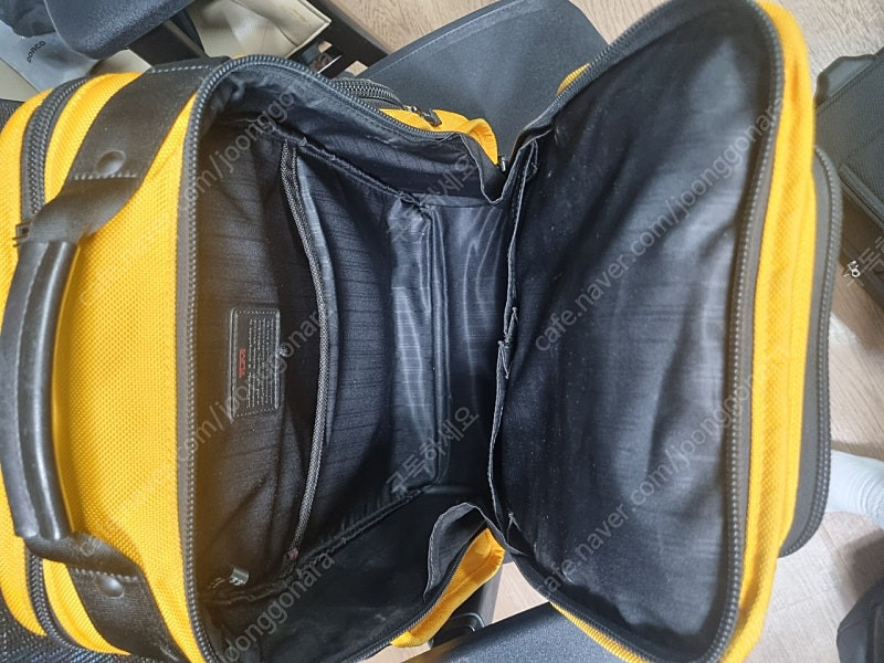 투미 브리프 백팩 한정판 이미지