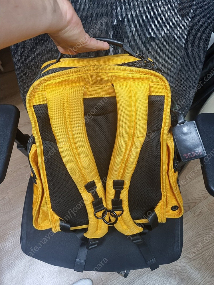 투미 브리프 백팩 한정판 이미지