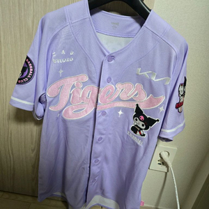 기아타이거즈 쿠로미 유니폼 레플리카 최형우 마킹 급처합니다. (마지막 인하) 이미지