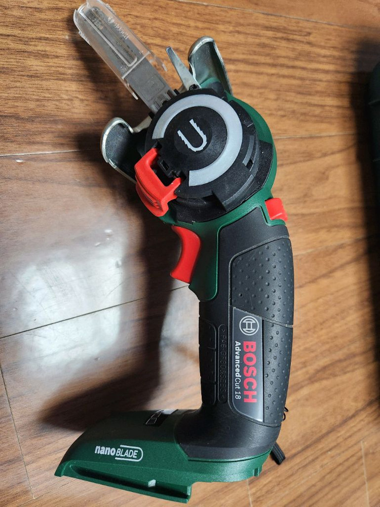 보쉬 무선 미니톱 Advancedcut 18V--2