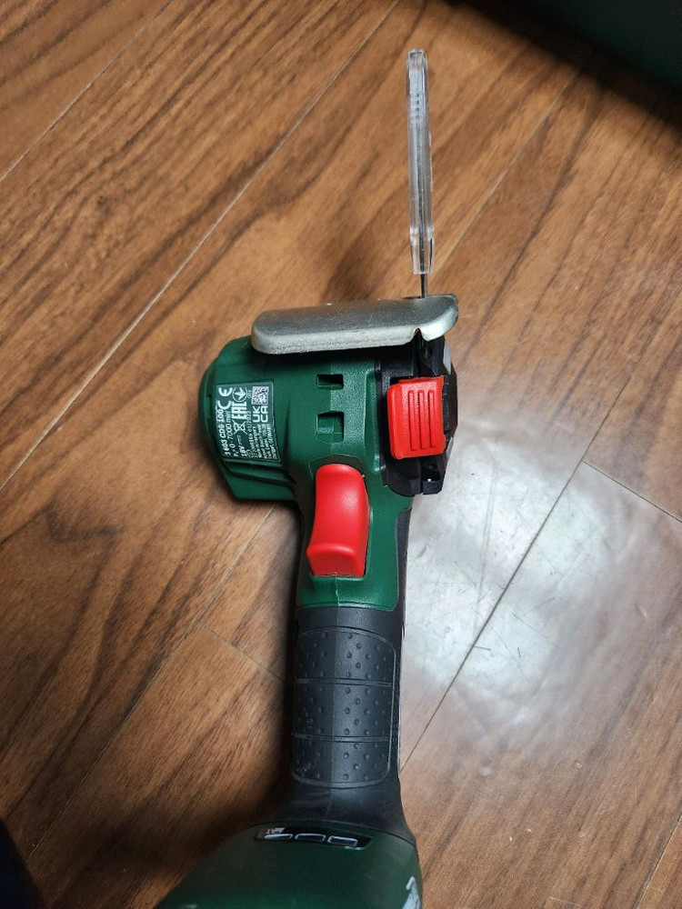 보쉬 무선 미니톱 Advancedcut 18V--4