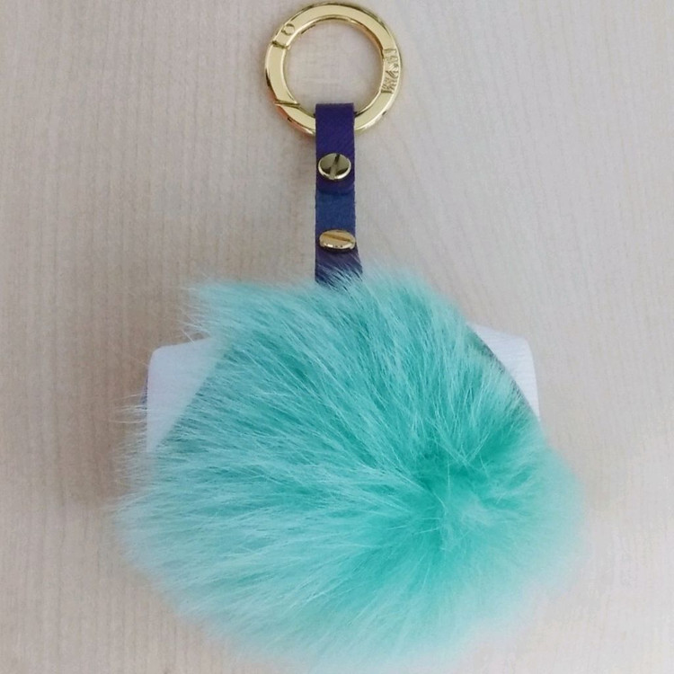 MCM 키링 가방걸이 가방 걸이 고리 미사용 새제품 (케이스X) MCM키링 MCM가방 장식 악세사리 참 참장식--2