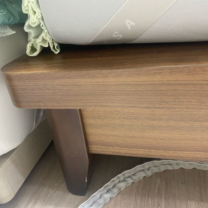 에몬스 침대 프레임 퀸사이즈 팝니다(매트리스포함)