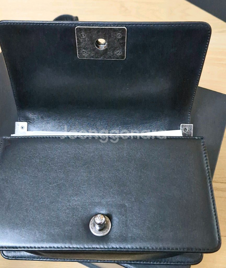 샤넬 보이백 스몰 카프스킨 엔틱 23번대--4