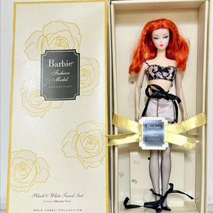 실크스톤 란제리 바비인형 이미지