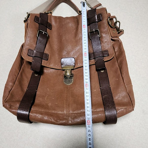 빈폴 통가죽 크로스백