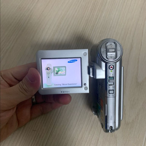 삼성 캠코더 미니켓 VM-M110 / 레트로 캠코더 / 빈티지 캠코더