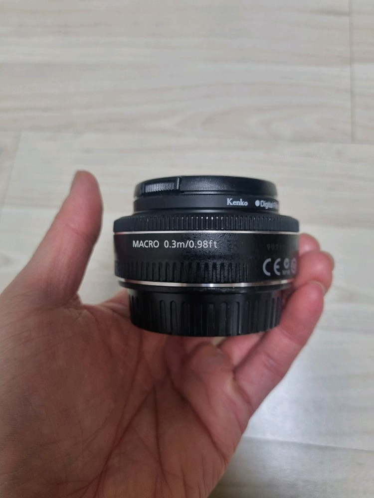 캐논 EF40mm F2.8 팬케잌렌즈 판매합니다.--1