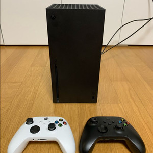 엑스박스시리즈X 컨트롤러2개 일괄 판매합니다.