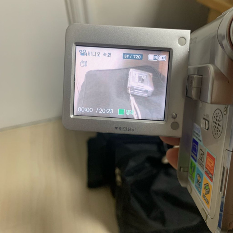 삼성 캠코더 미니켓 VM-M110 / 레트로 캠코더 / 빈티지 캠코더 이미지