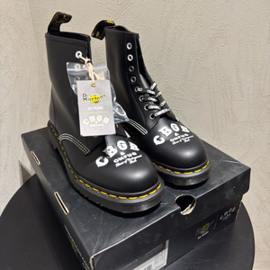 닥터마틴 1460 X CBGB 270 UK8