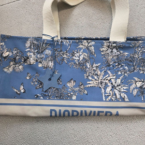 디올뷰티 리비에라 성수 에코백