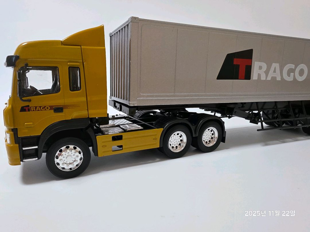 미개봉 1/32 현대 트라고 트랙터트레일러 옐로캐빈 국산미니카 아님 이미지