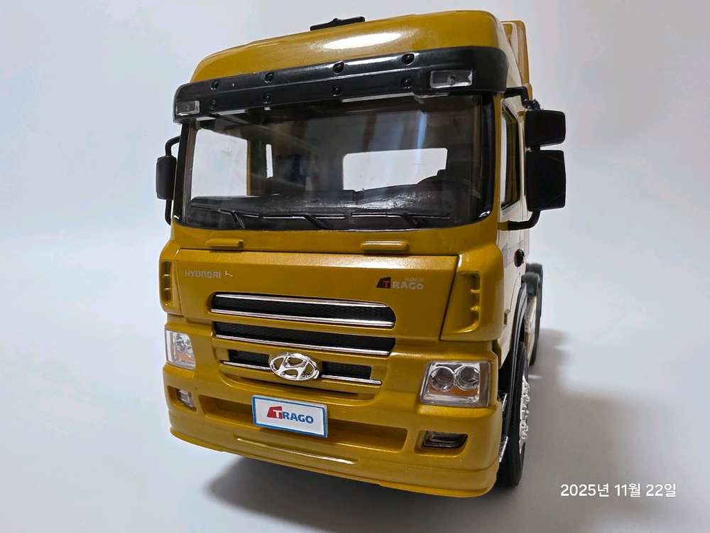 미개봉 1/32 현대 트라고 트랙터트레일러 옐로캐빈 국산미니카 아님 이미지